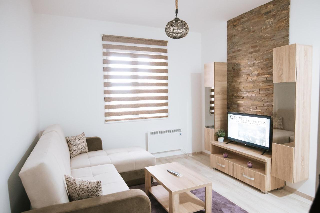 Kraljevi Konaci -Apartmani Bajka Kopaonik Exterior foto