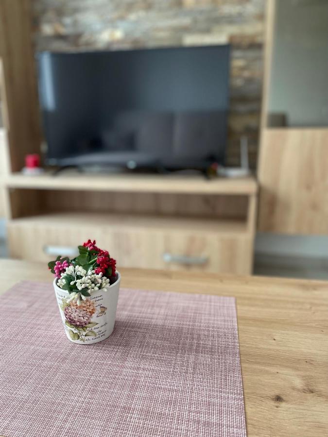Kraljevi Konaci -Apartmani Bajka Kopaonik Exterior foto
